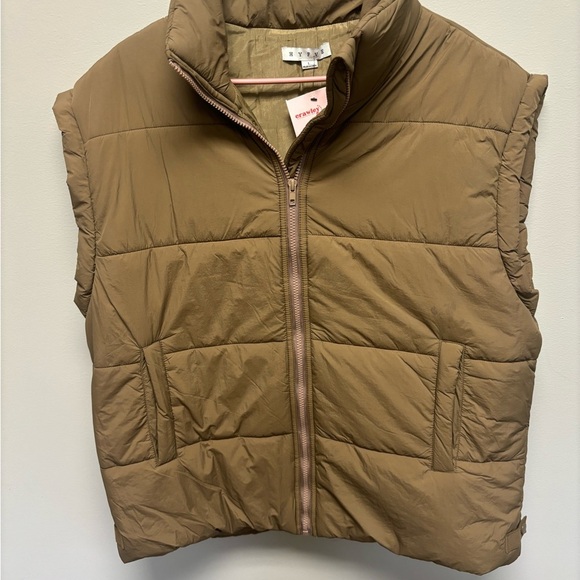 HYFVE Oversized Brown Quilted Puffer Vest - Picture 2 of 5